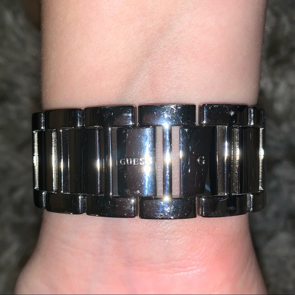 Guess Watch - Picture 4 of 4